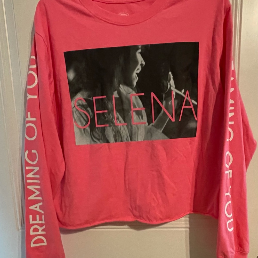 Selena Quintanilla original long sleeve T-shirt.  New Condition!